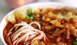 厨师爆料螺蛳粉视频播放,厨师亲曝幕后真相