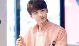 白敬亭宋轶粉丝爆料视频,甜蜜互动引热议